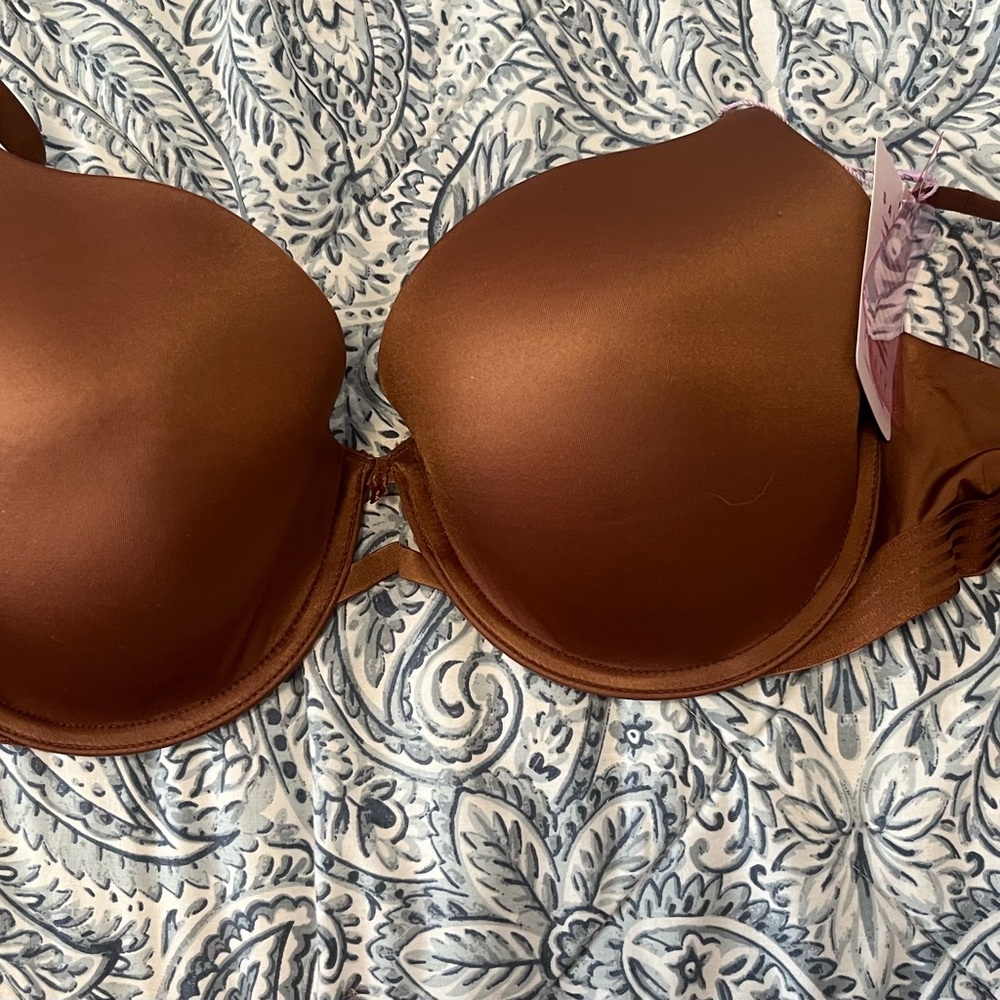 NWT Savage X Fenty T-Shirt - Bra Brown Sugar 34DDD